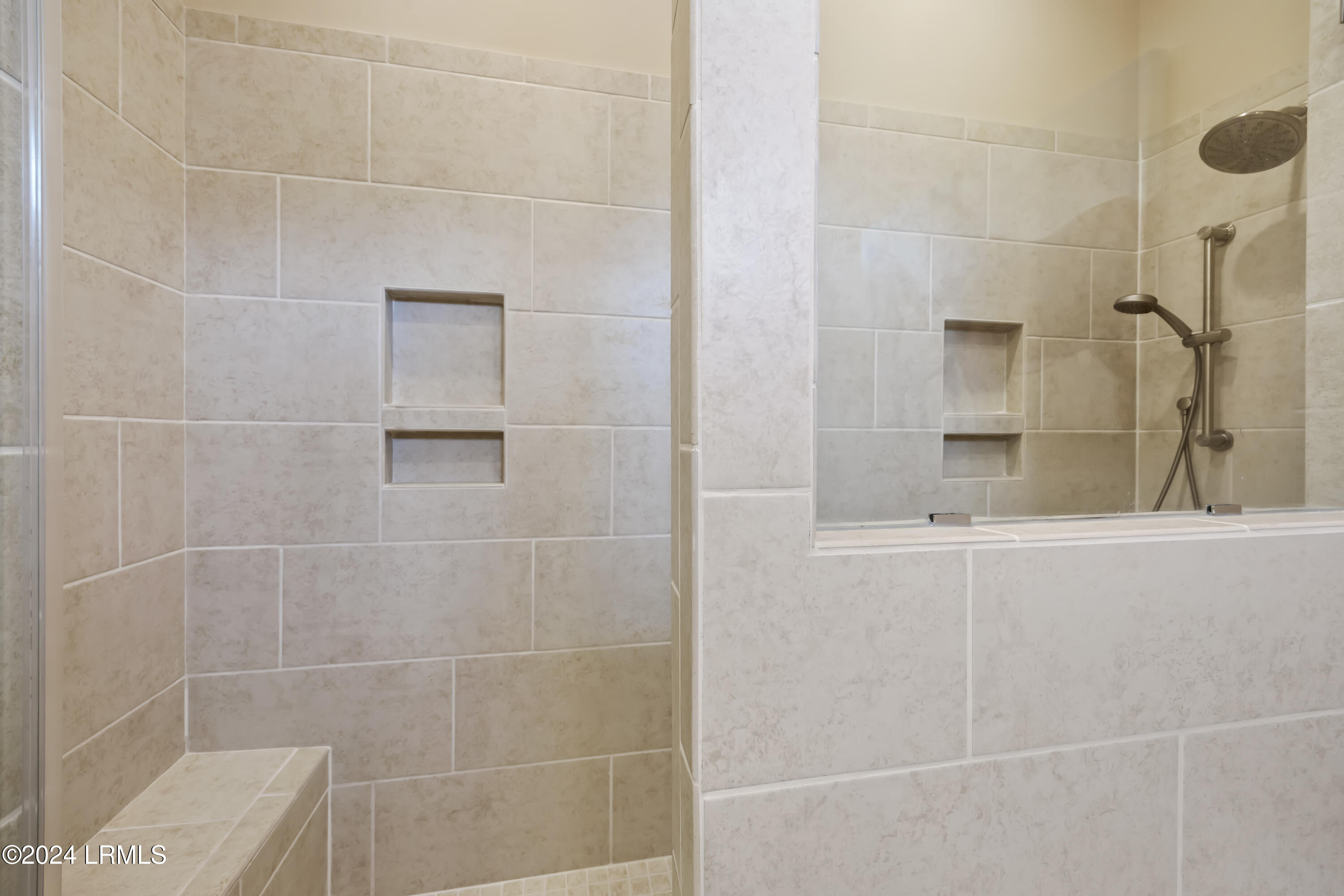 183 Club Way Property Photo 39