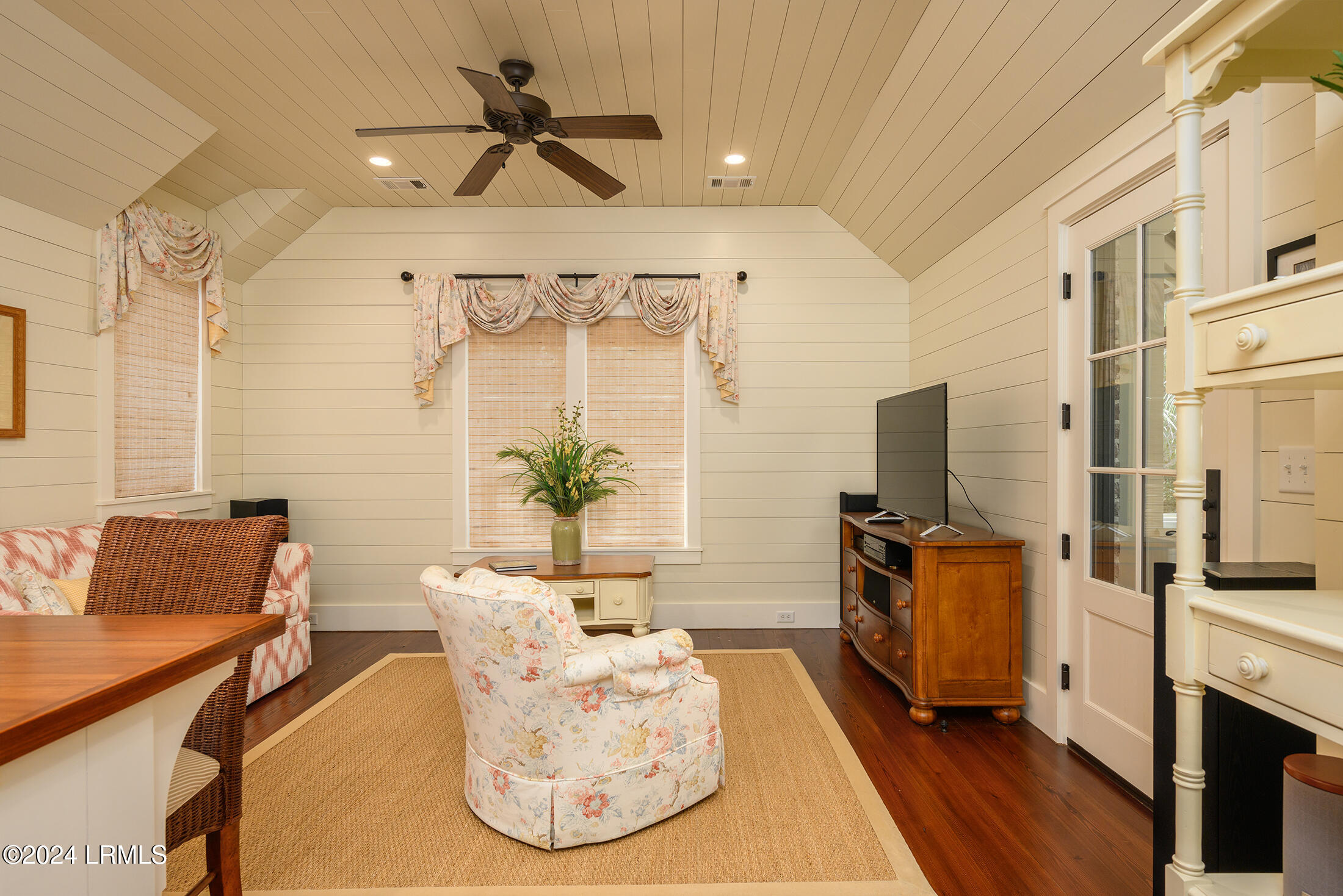 2 Kestral Court Property Photo 62