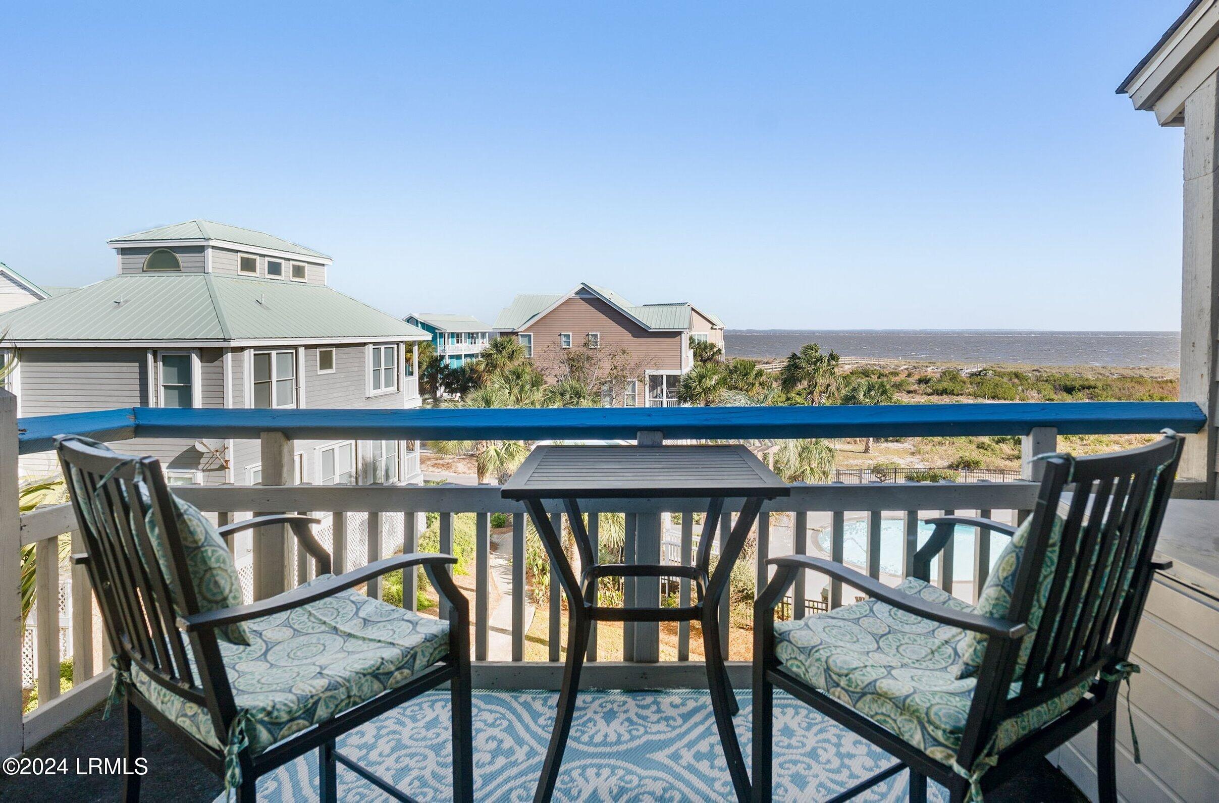 6 Harbor Drive N Property Photo