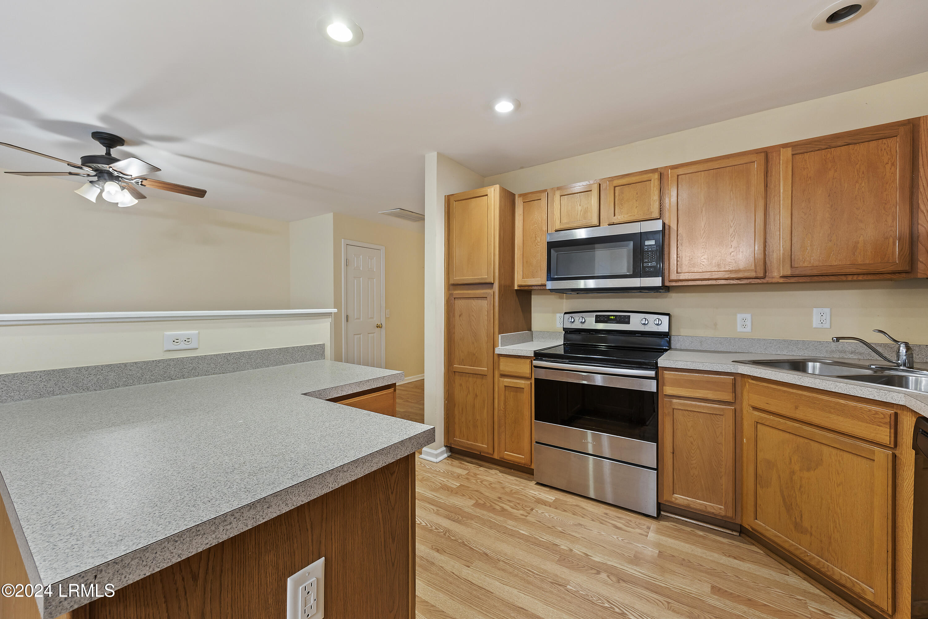 305 Cross Road Property Photo 15