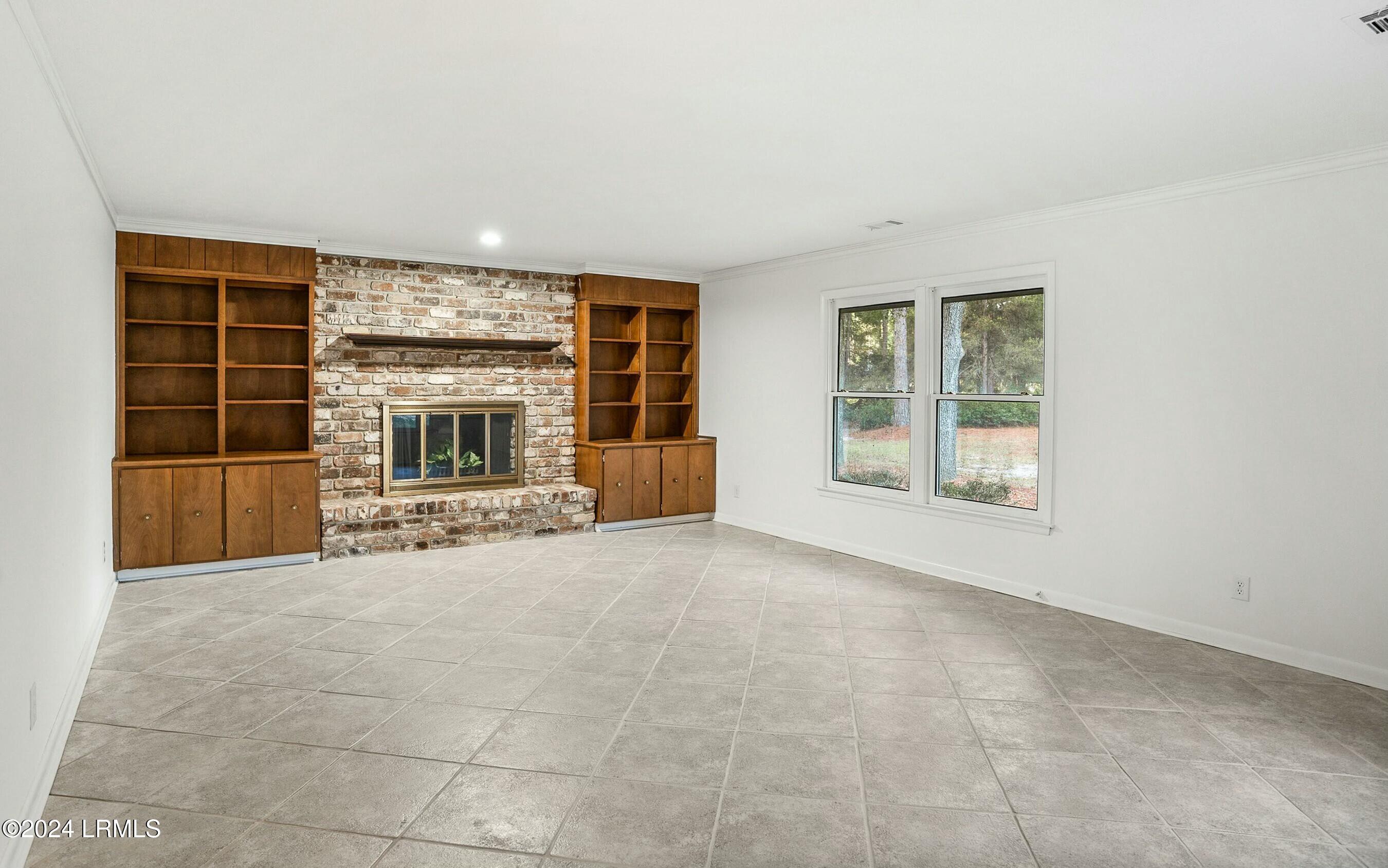 100 Thomas Sumter Street Property Photo 5