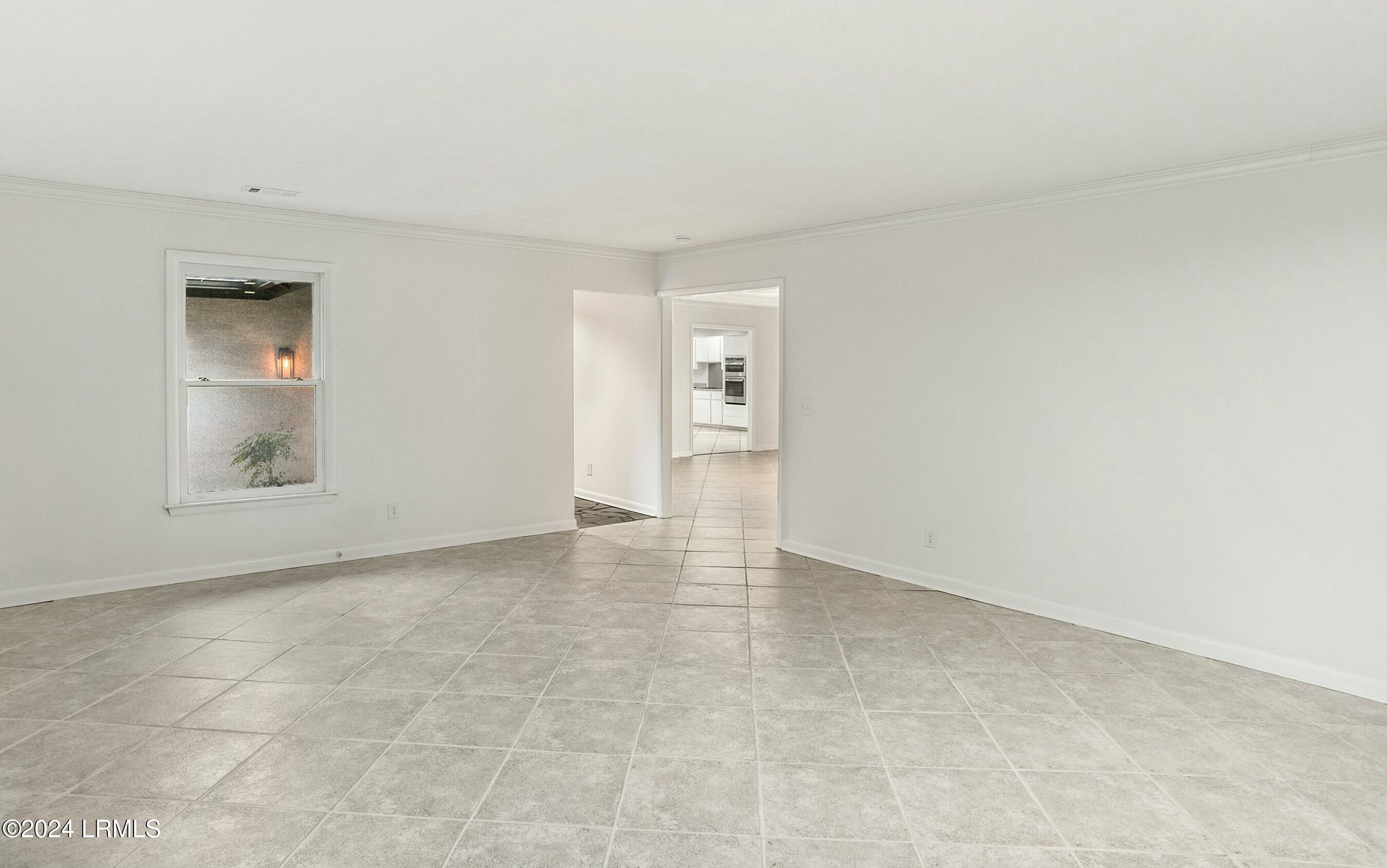 100 Thomas Sumter Street Property Photo 6