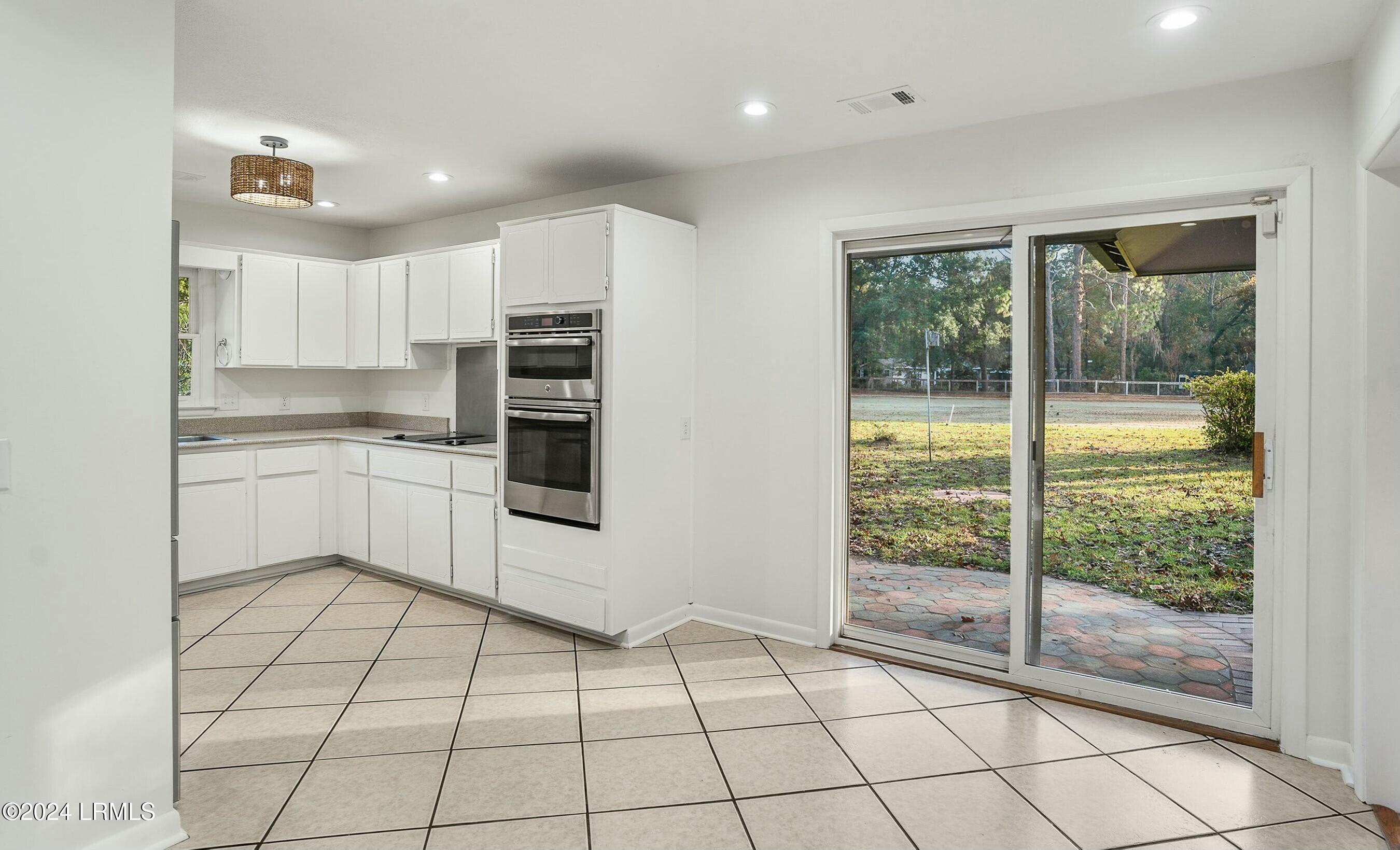 100 Thomas Sumter Street Property Photo 13