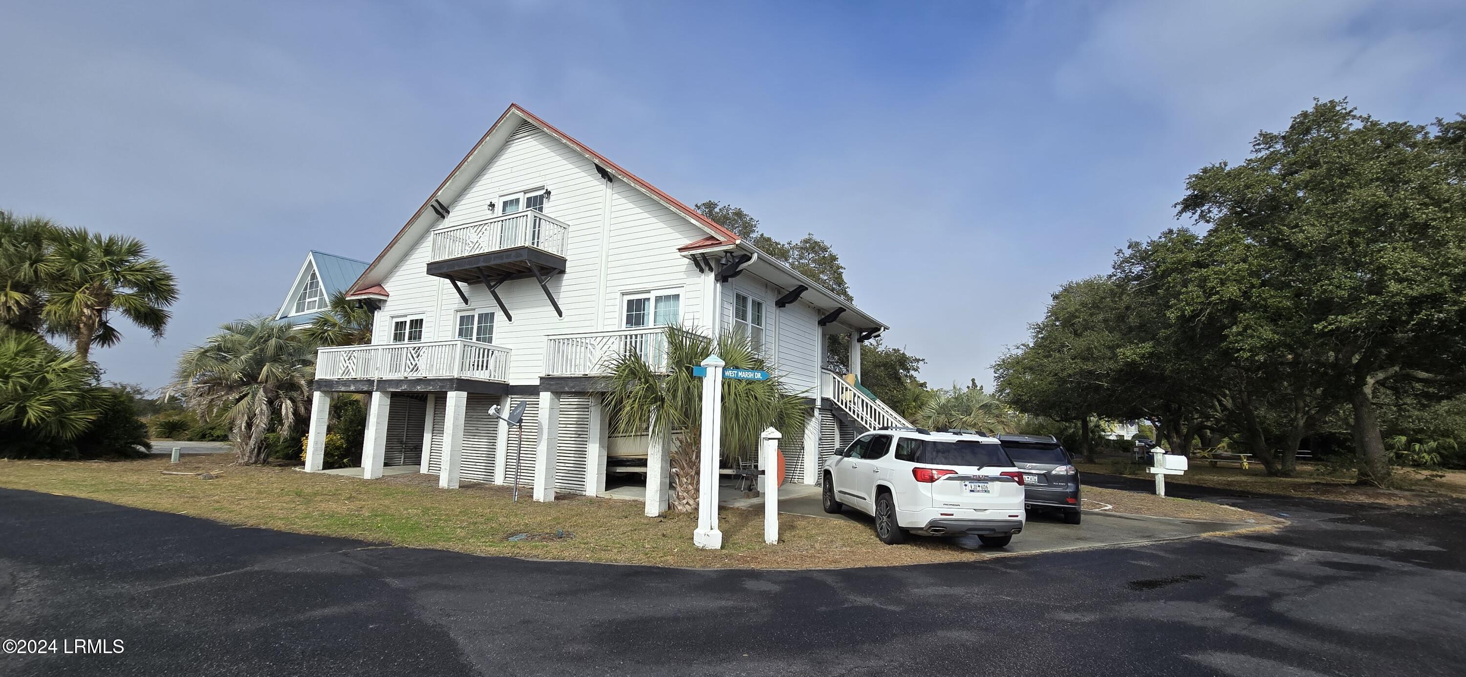 1 W Marsh Drive Property Photo 1