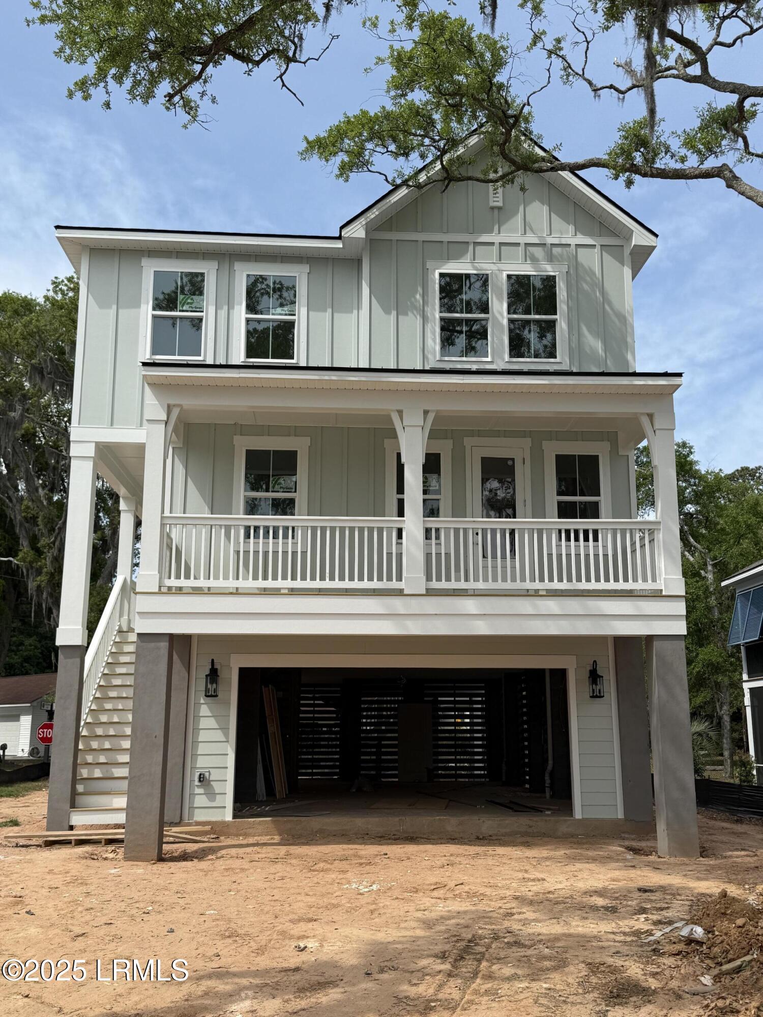 37 Middle Island Street Property Photo 1