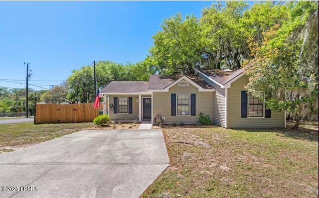 700 Old Shell Court Property Photo 1