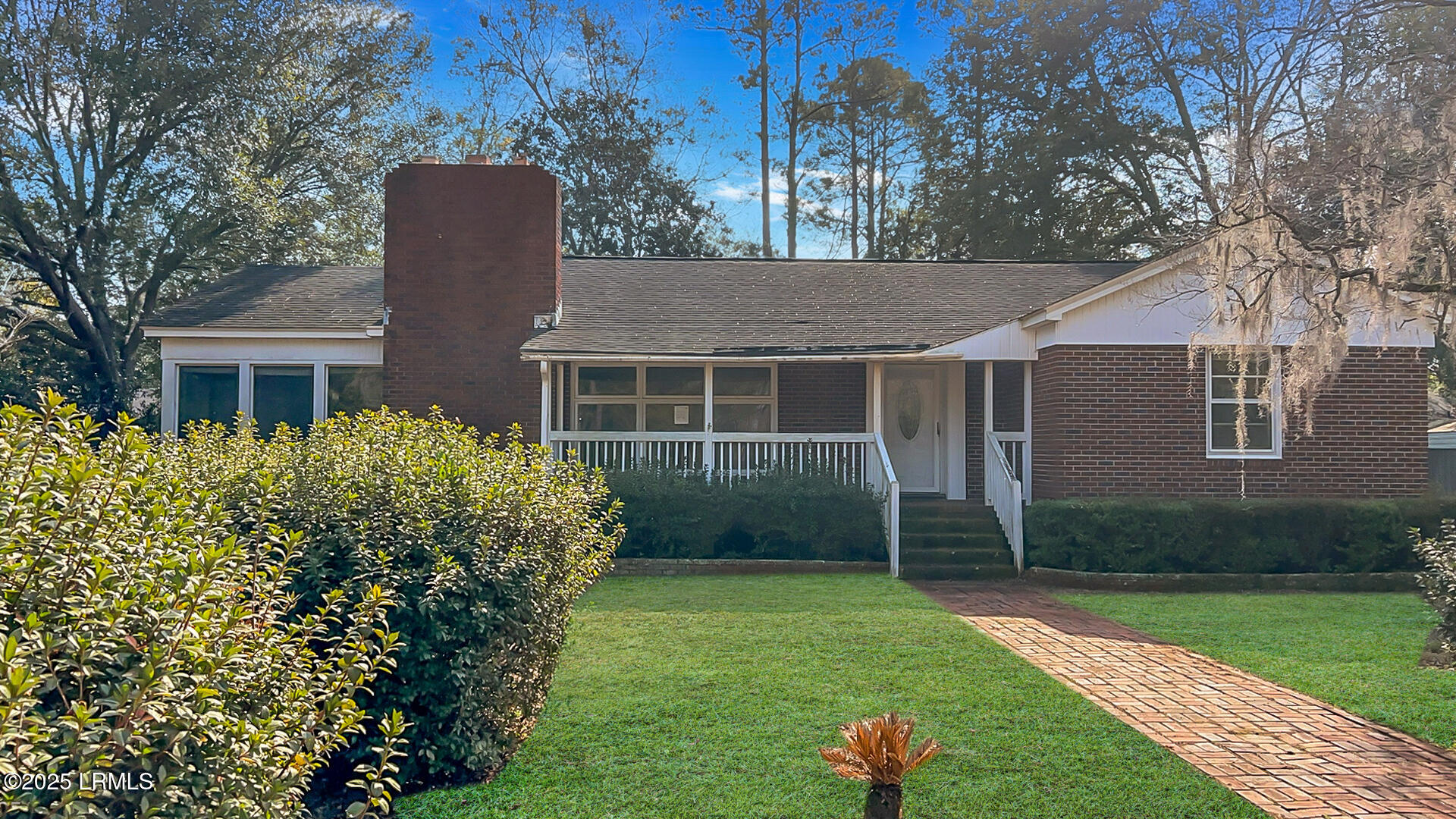 409 Dowling Avenue Property Photo