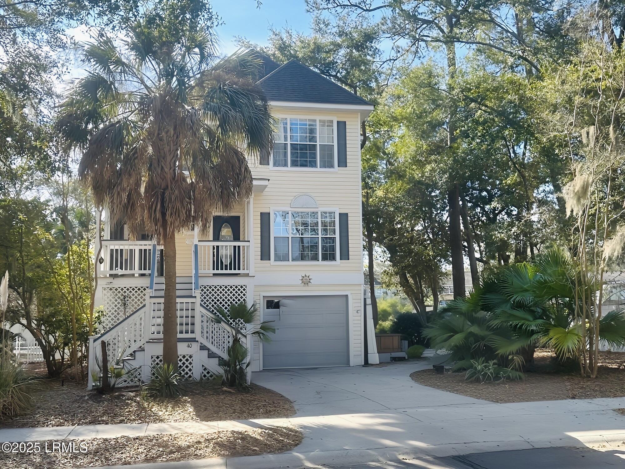 40 Victoria Square Drive Property Photo 1