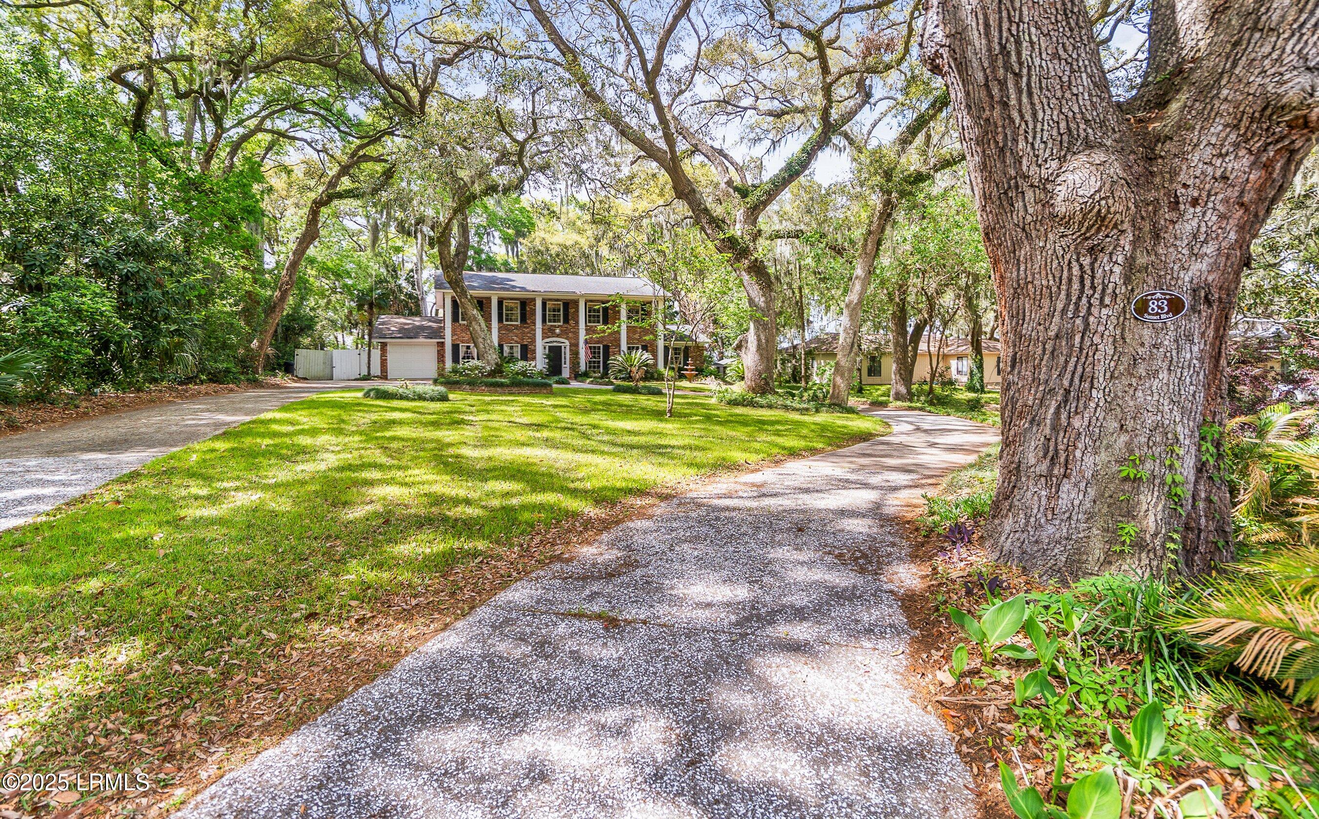 83 Sunset Boulevard Property Photo