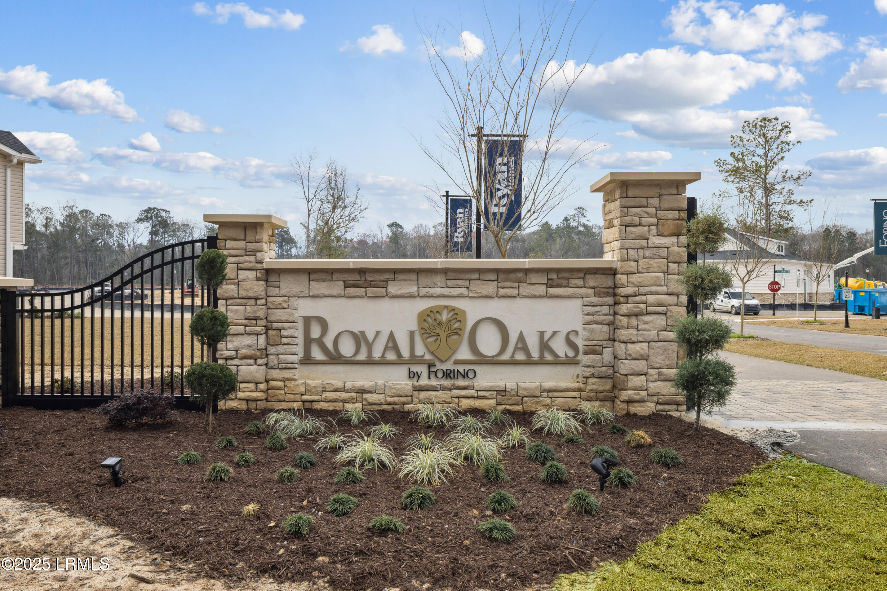 502 Royal Road Property Photo