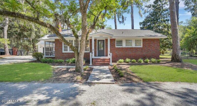 2414 Pine Court N Property Photo