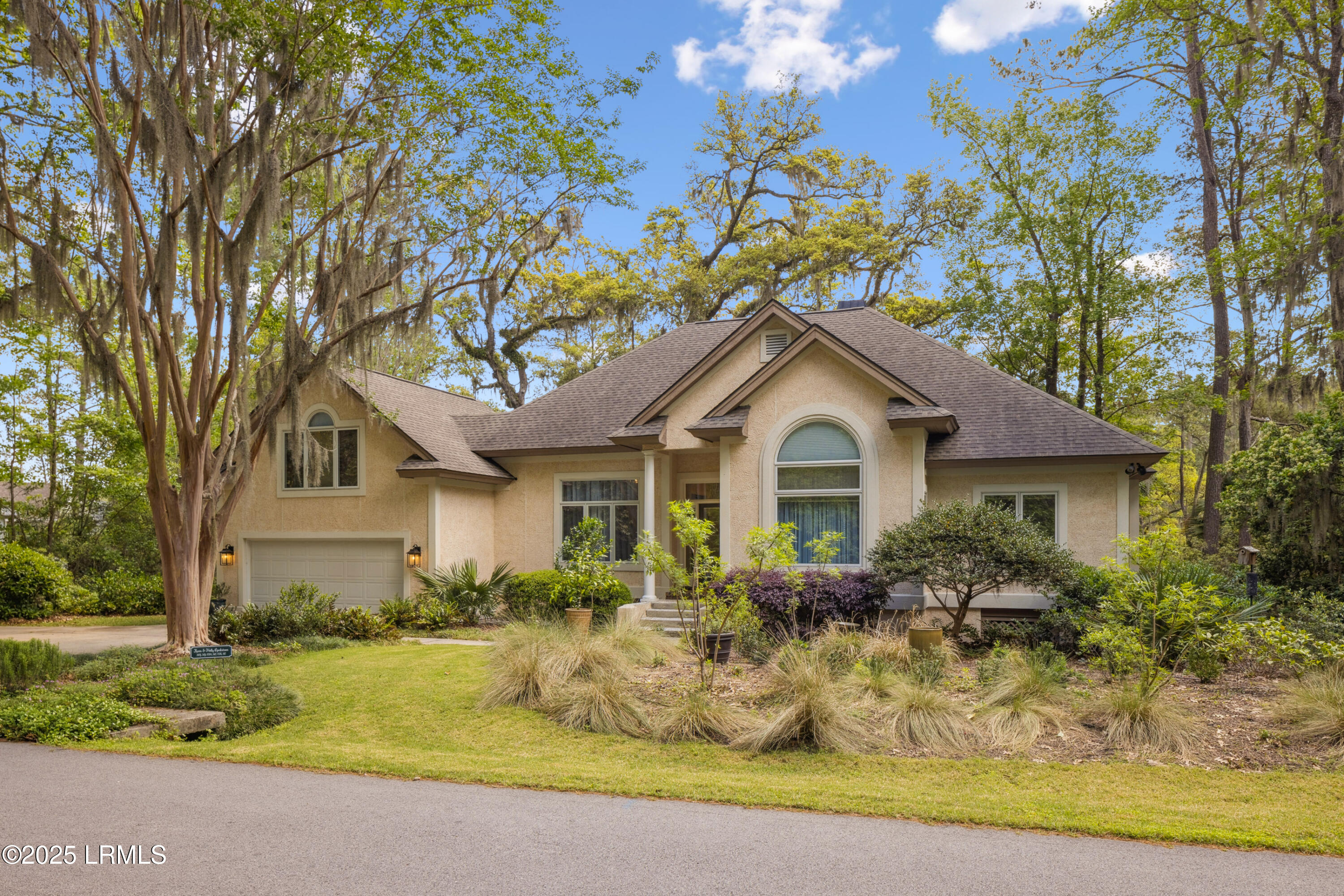 8 Chechessee Circle Property Photo 1