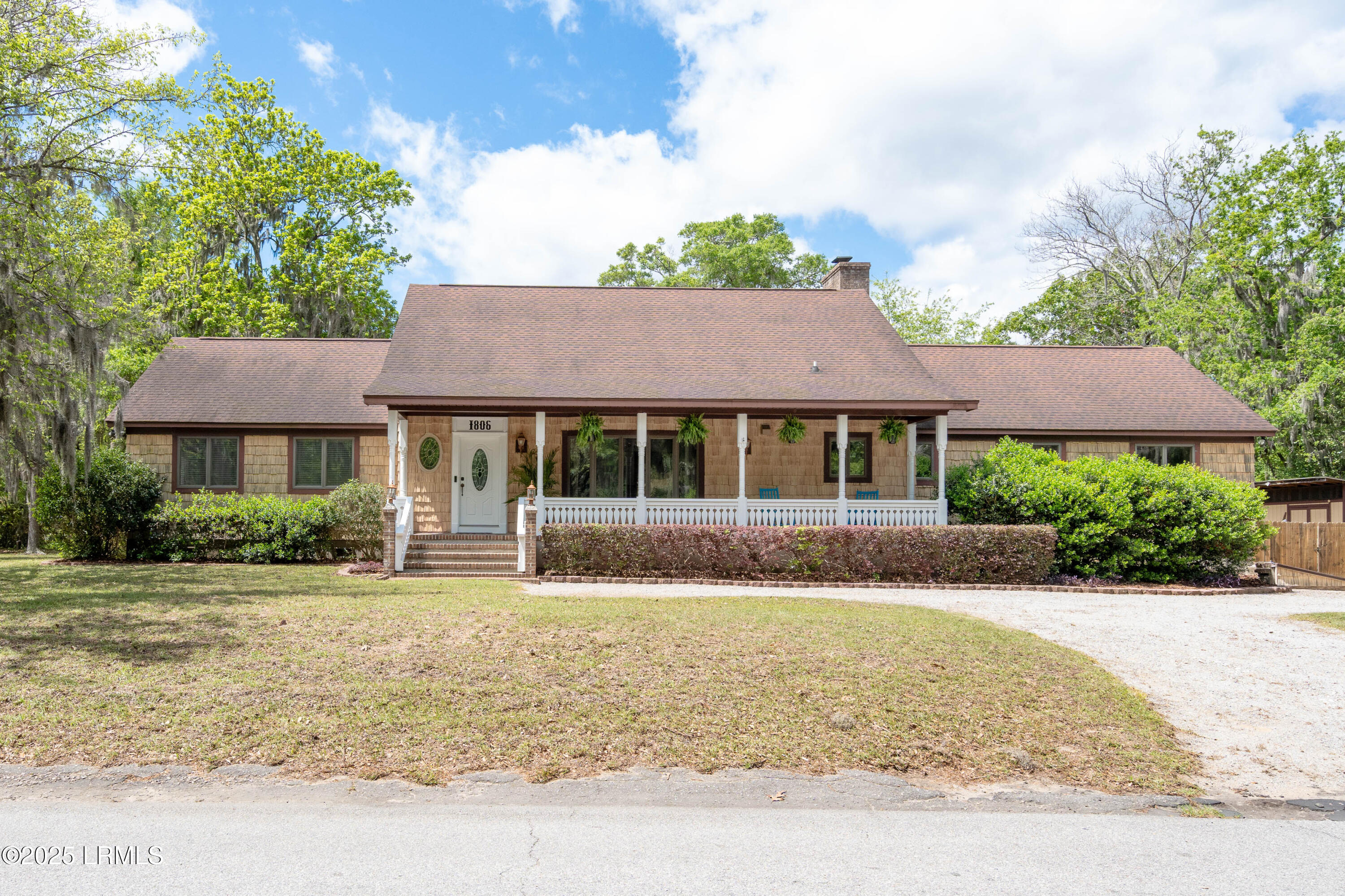1806 Courtland Street Property Photo 1