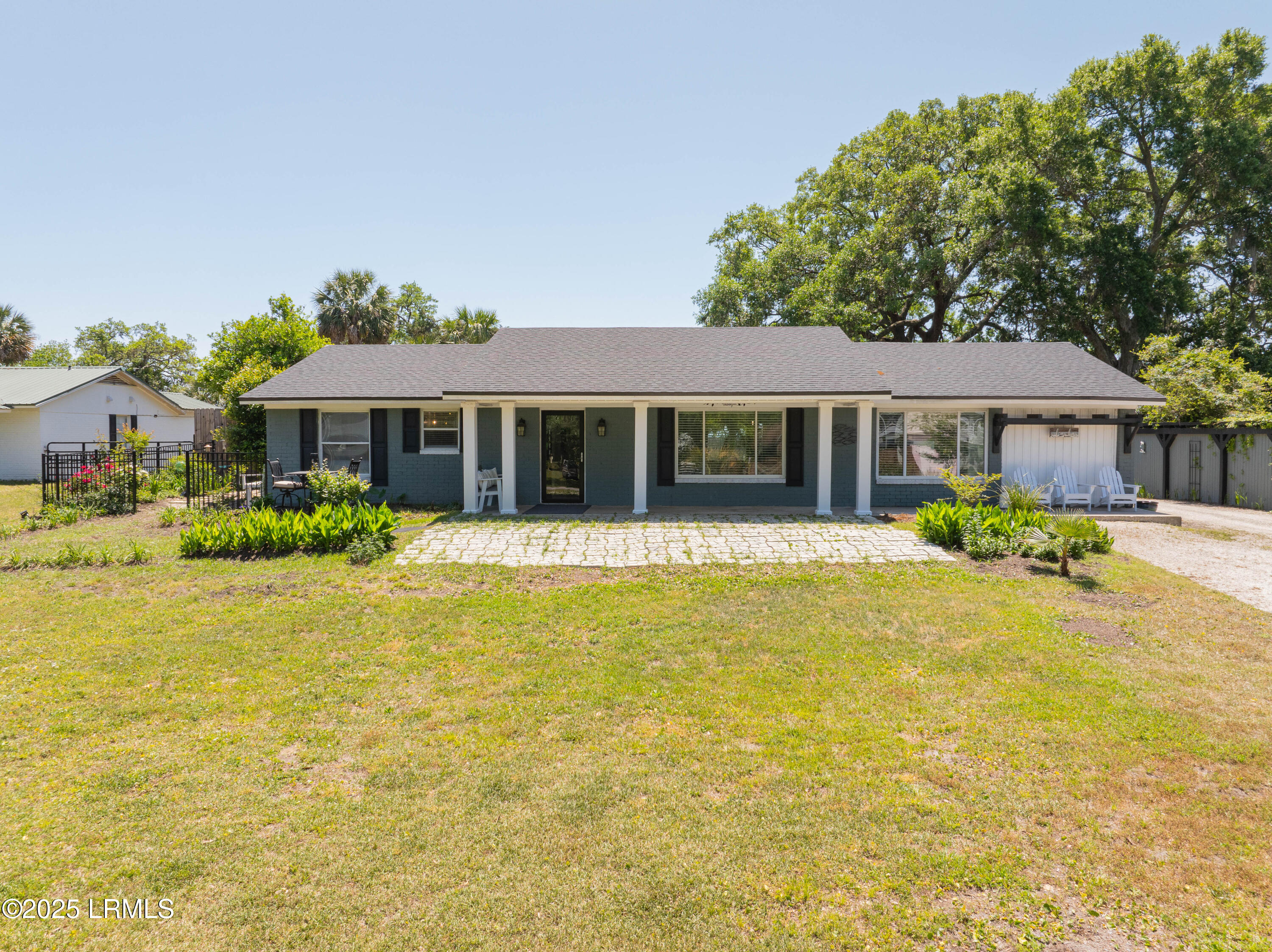 4034 Shell Point Road Property Photo 1
