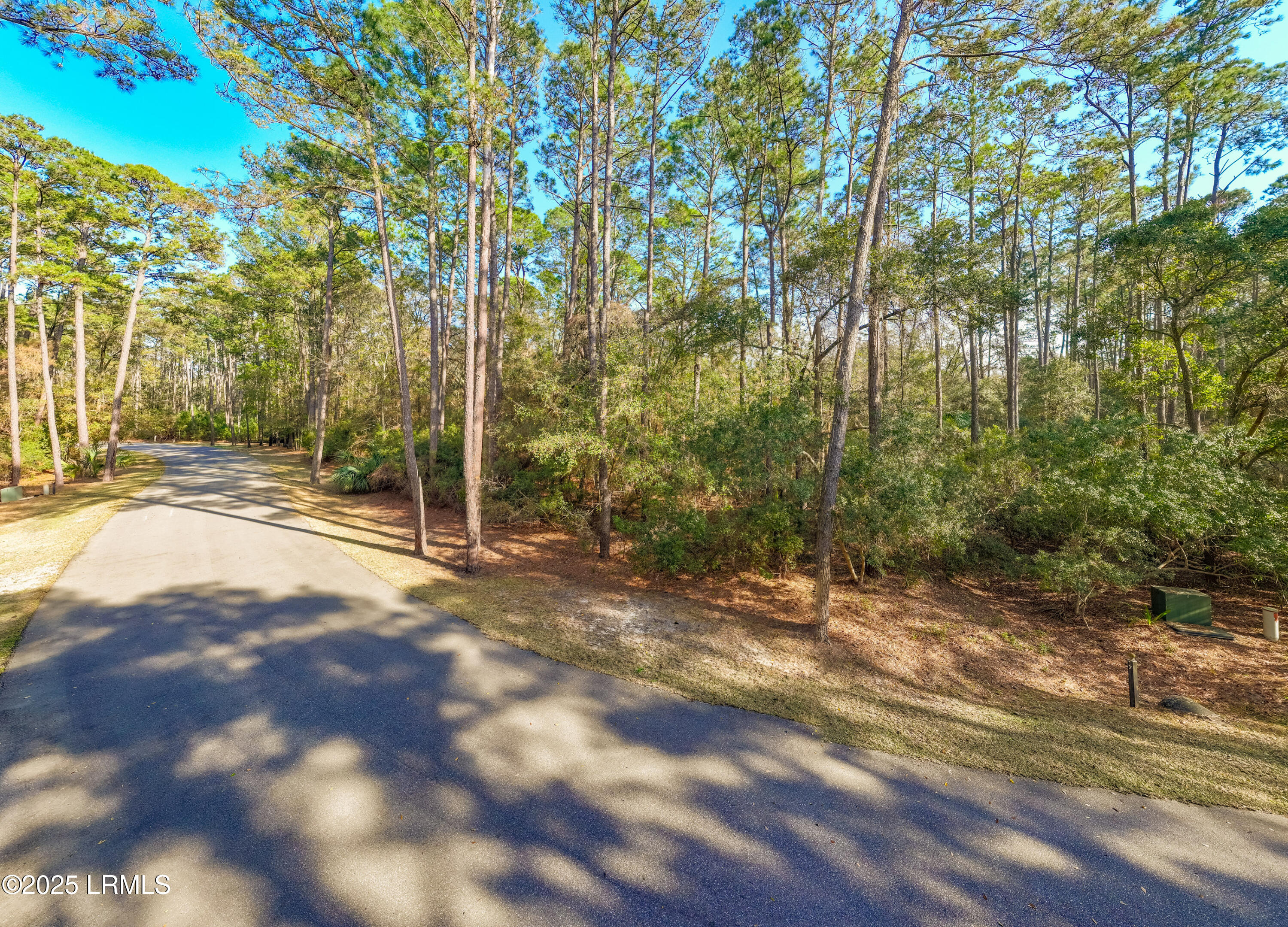 16 Vista Boulevard W Property Photo 13