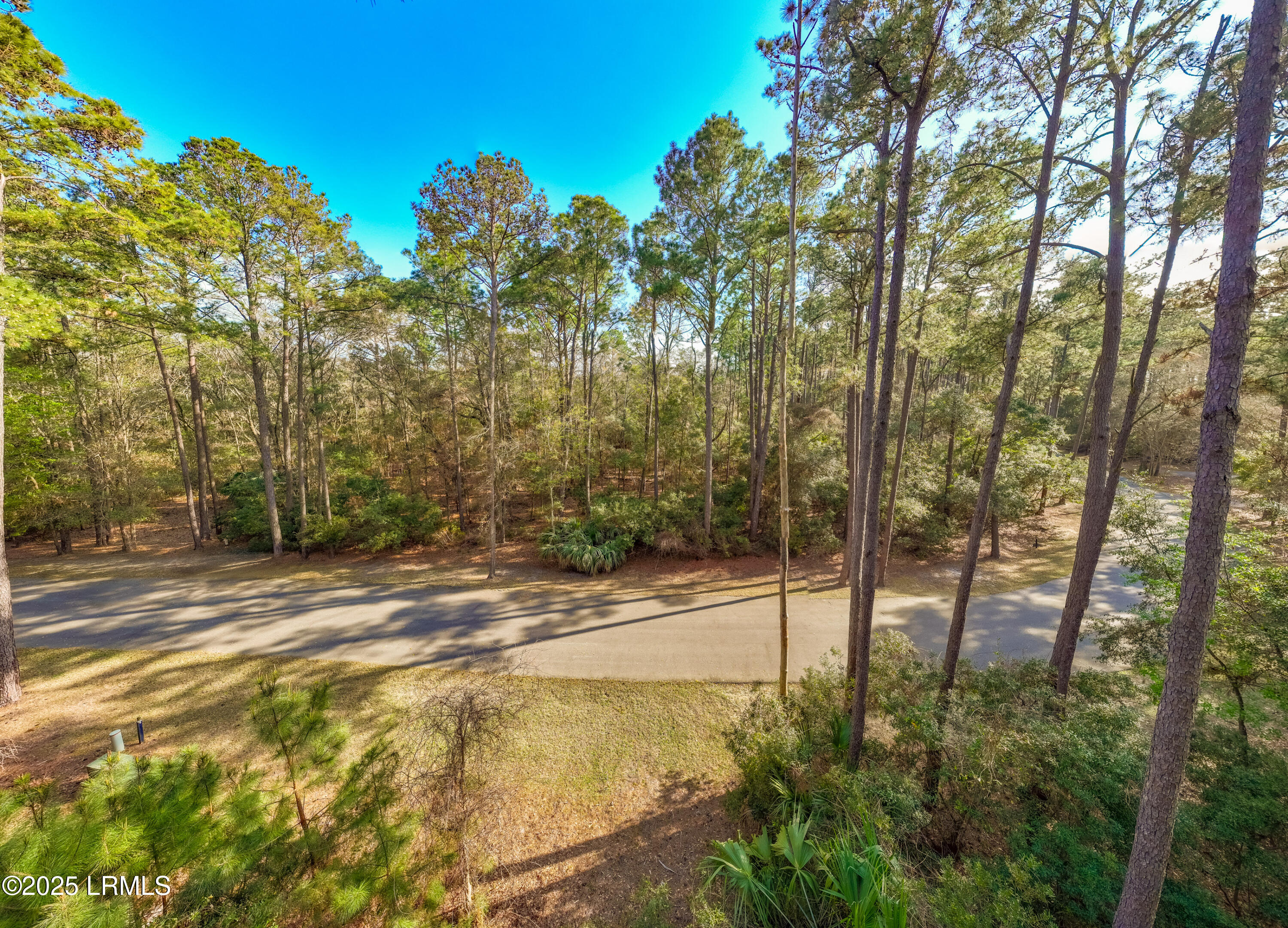 16 Vista Boulevard W Property Photo 14