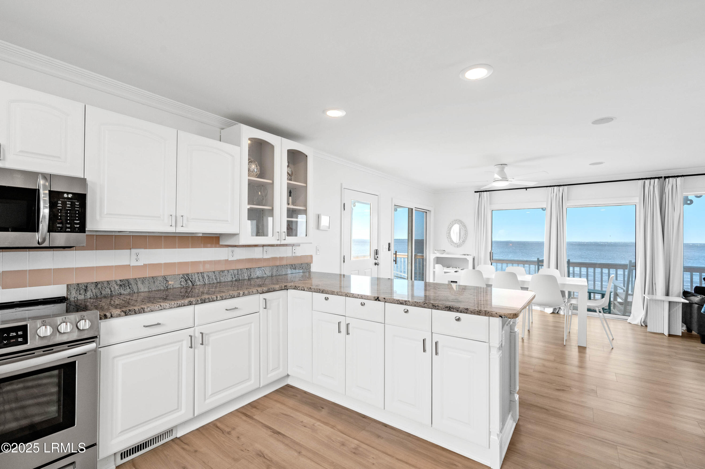 108 Harbor Drive N Property Photo 27