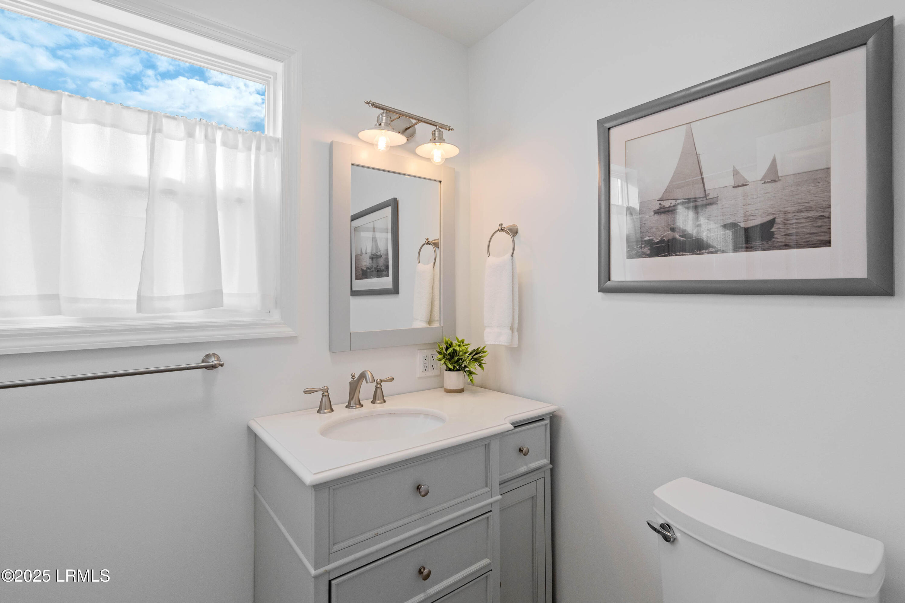 108 Harbor Drive N Property Photo 33