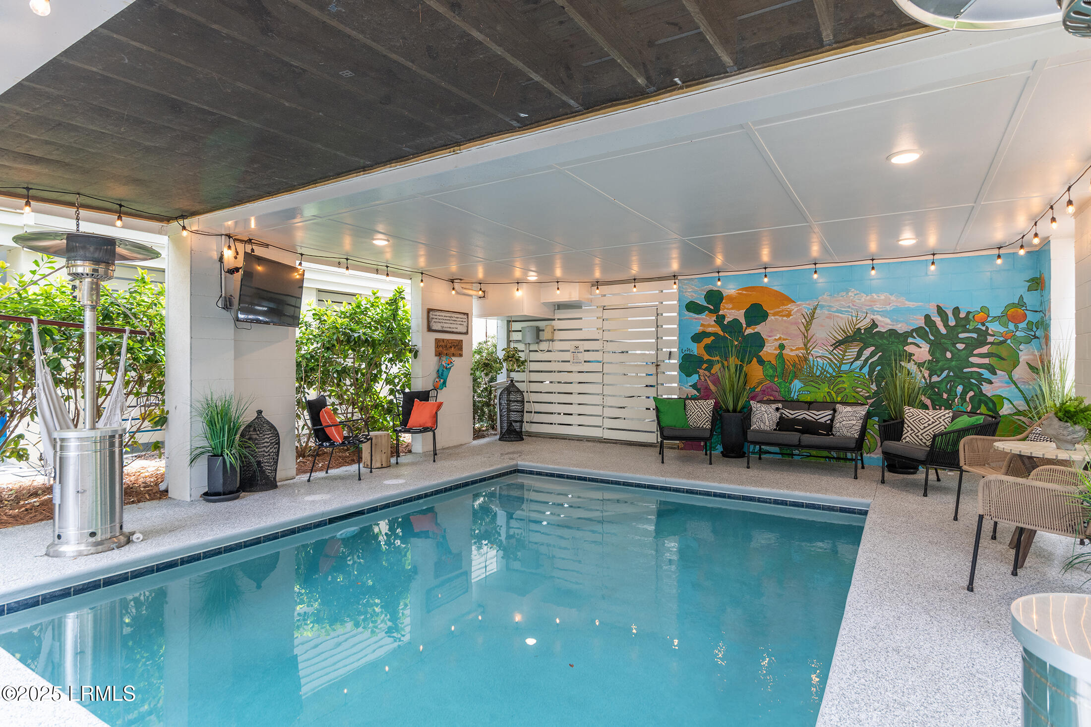 123 Sandcastle Court Property Photo 1