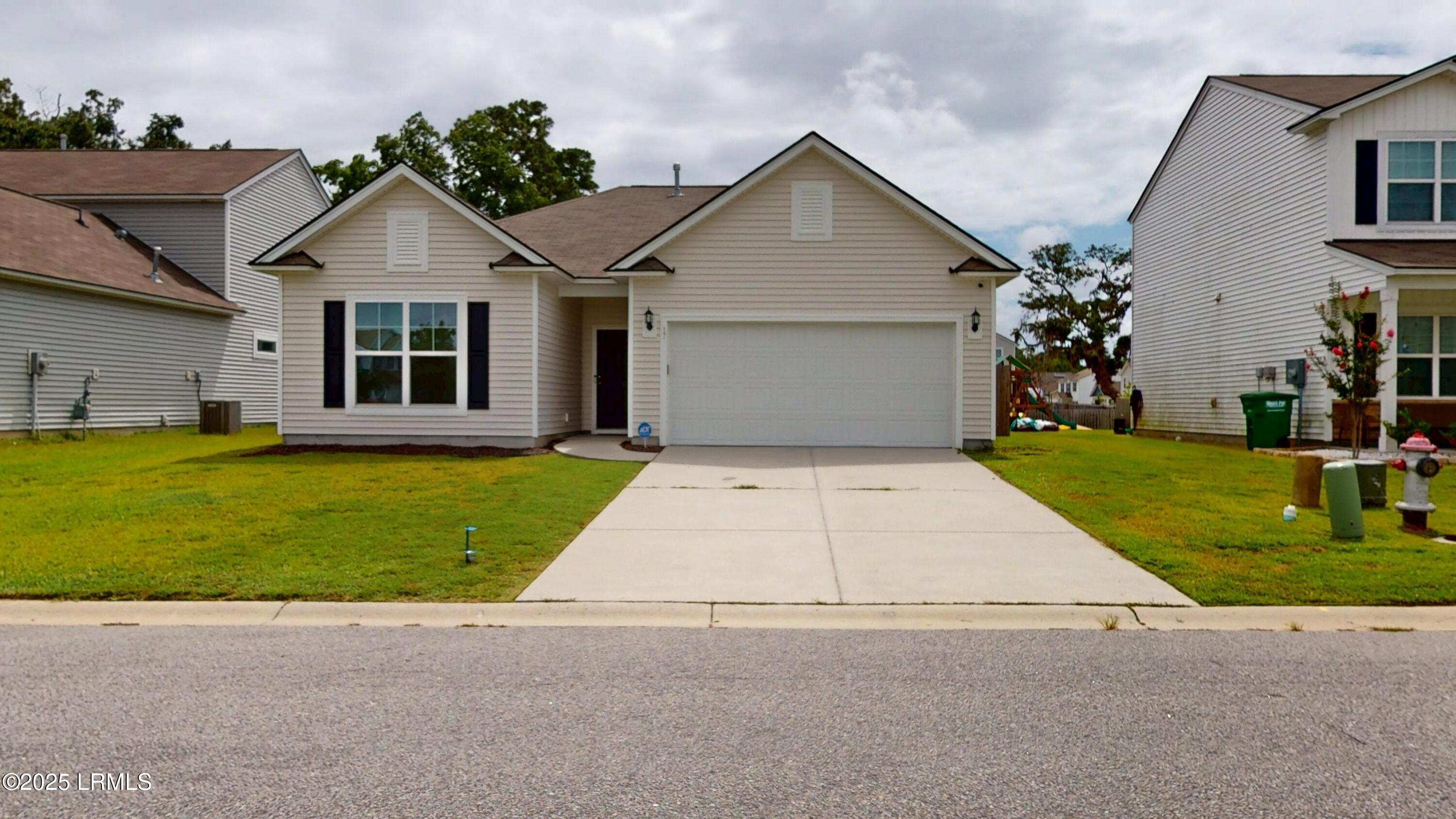 17 Chauga Street Property Photo 1