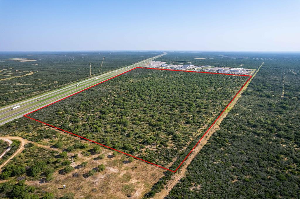 000 Ih 35 Access Rd Property Photo 1