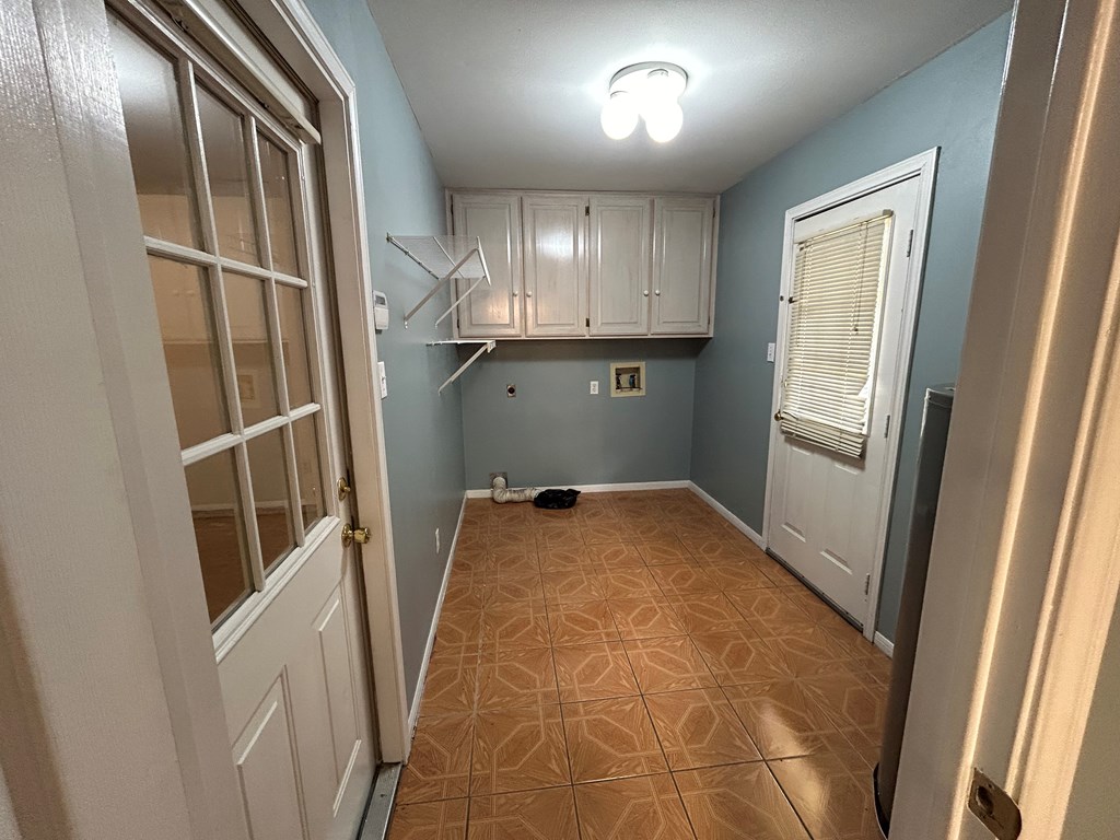 1304 Yosemite Dr Property Photo 12