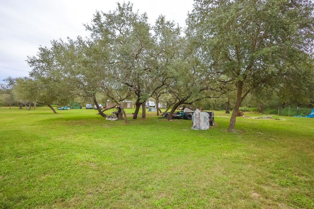 190 Windsor Property Photo 12