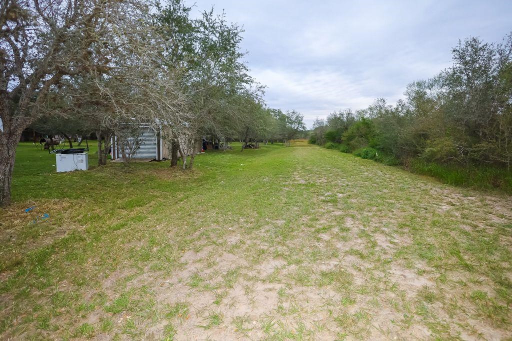 190 Windsor Property Photo 13