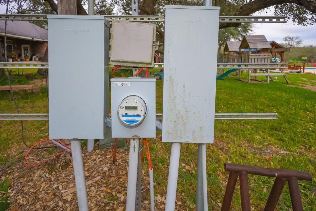 190 Windsor Property Photo 15