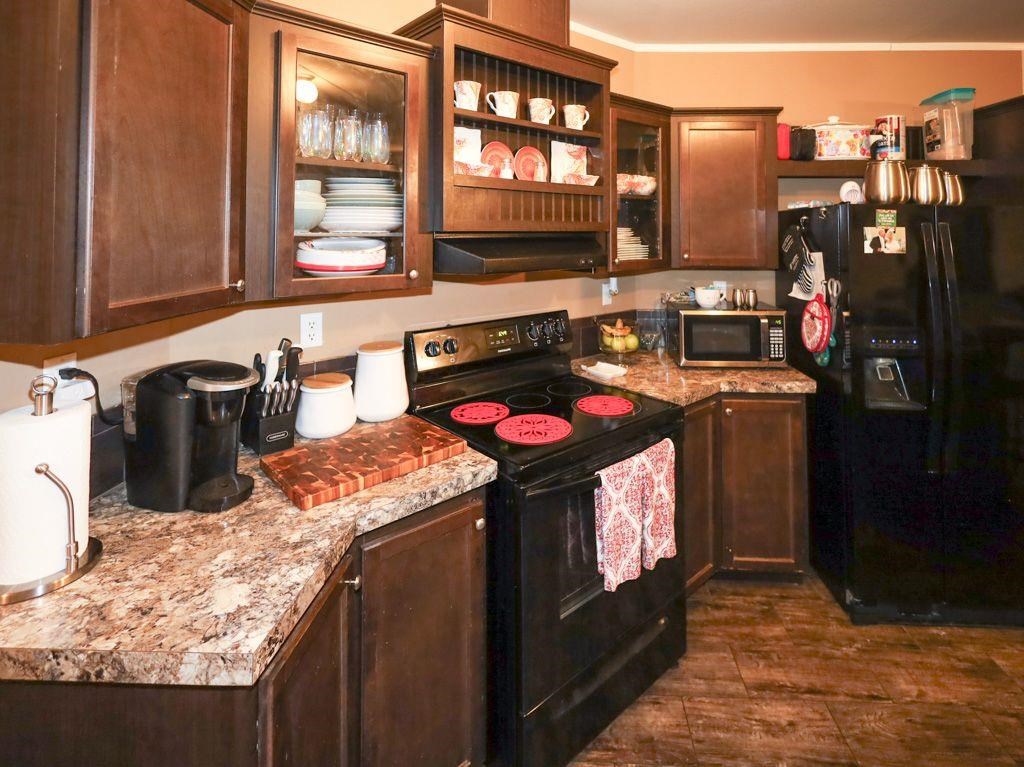 190 Windsor Property Photo 20