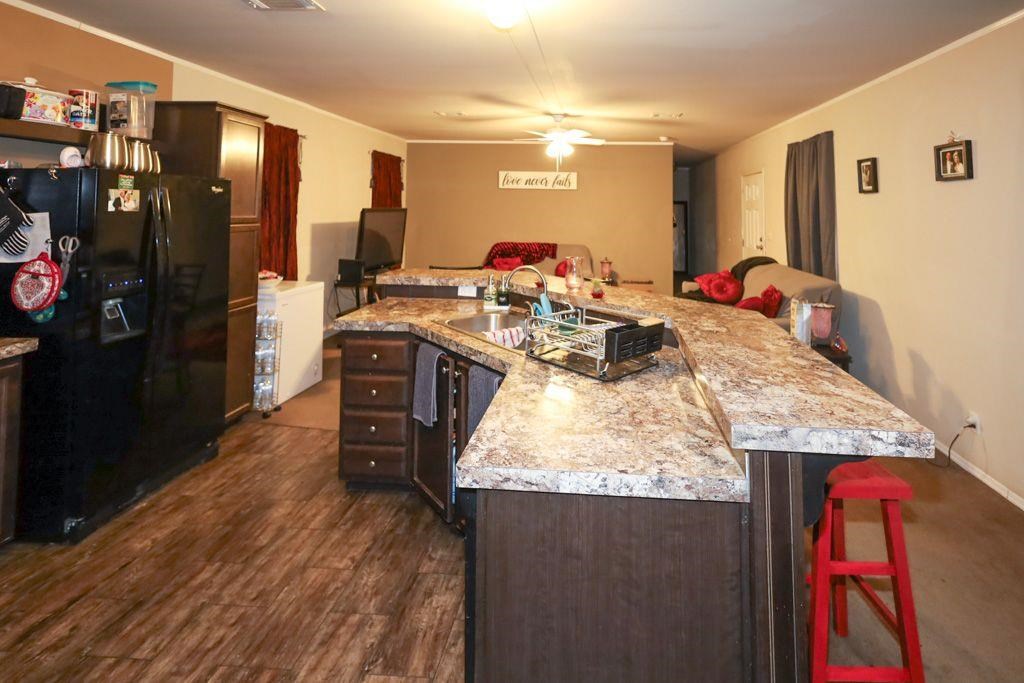 190 Windsor Property Photo 22