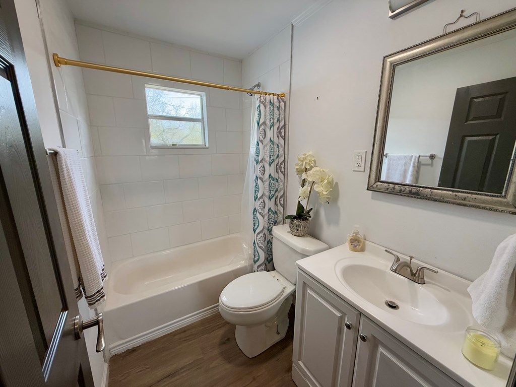 1518 E Rosewood Property Photo 14