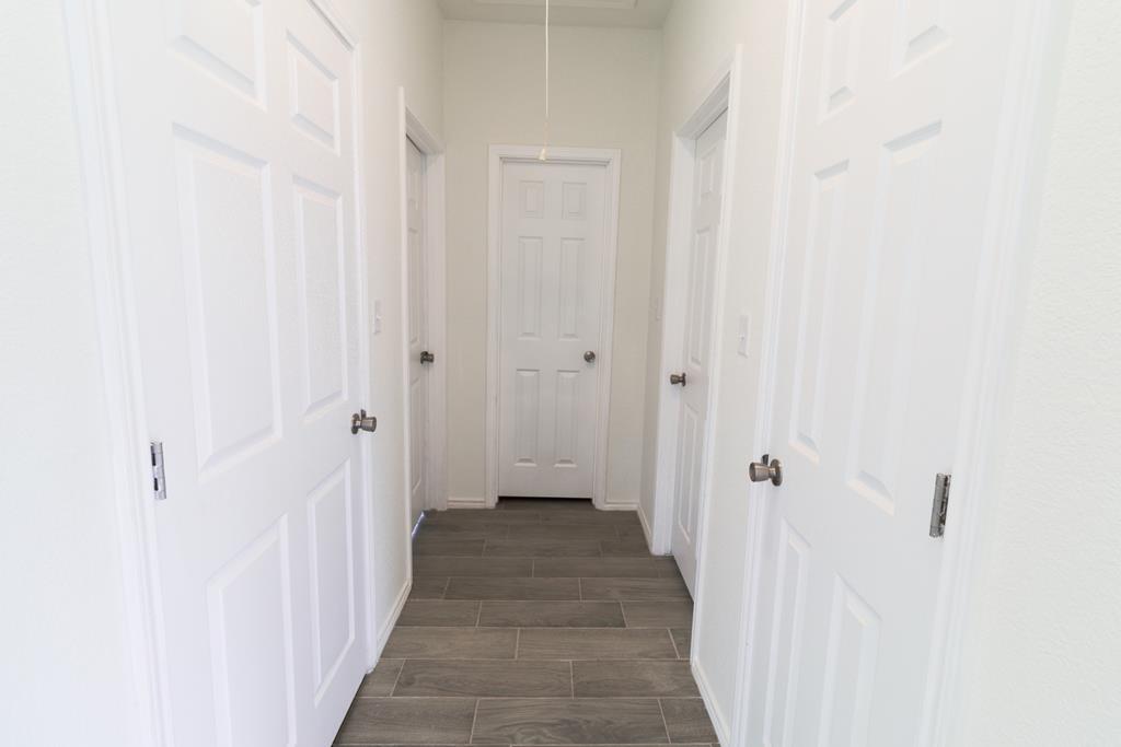 811 Polk St Property Photo 7