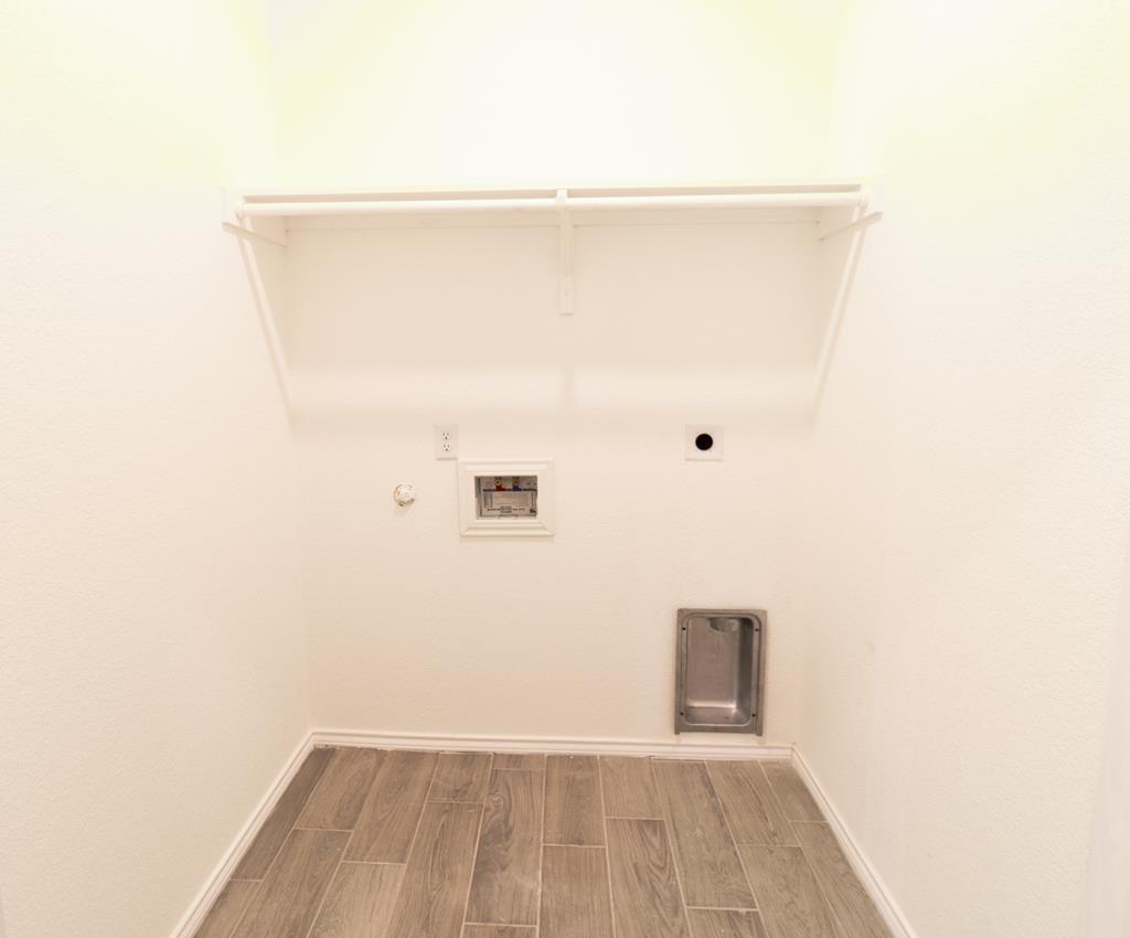 811 Polk St Property Photo 9