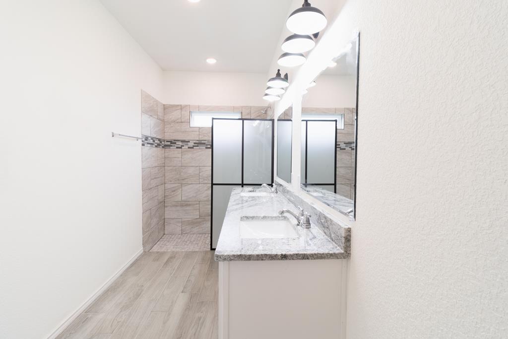 811 Polk St Property Photo 16