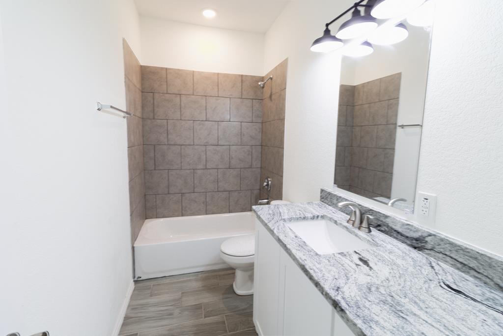 811 Polk St Property Photo 26