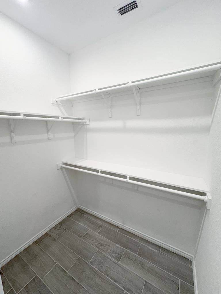 811 Polk St Property Photo 27