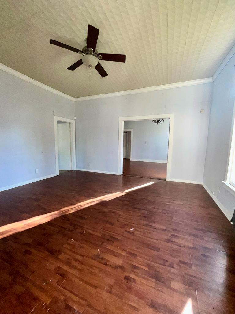 709 Jefferson Property Photo 3