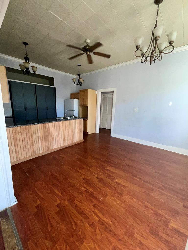 709 Jefferson Property Photo 5