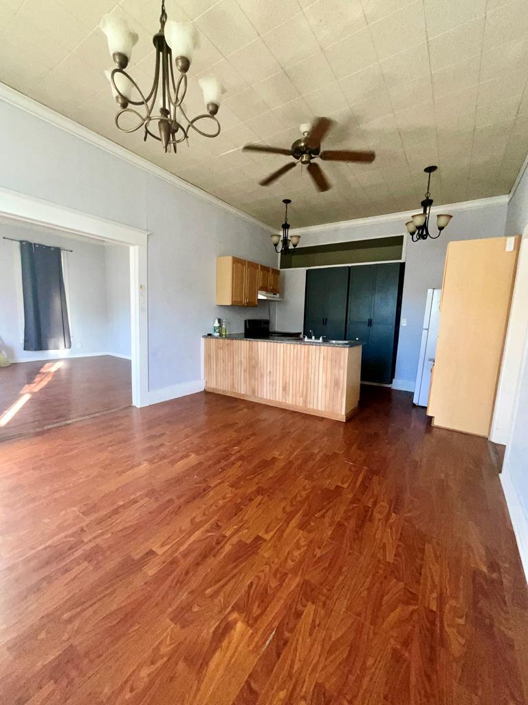 709 Jefferson Property Photo 8