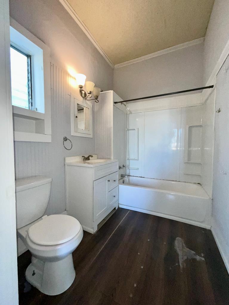 709 Jefferson Property Photo 9