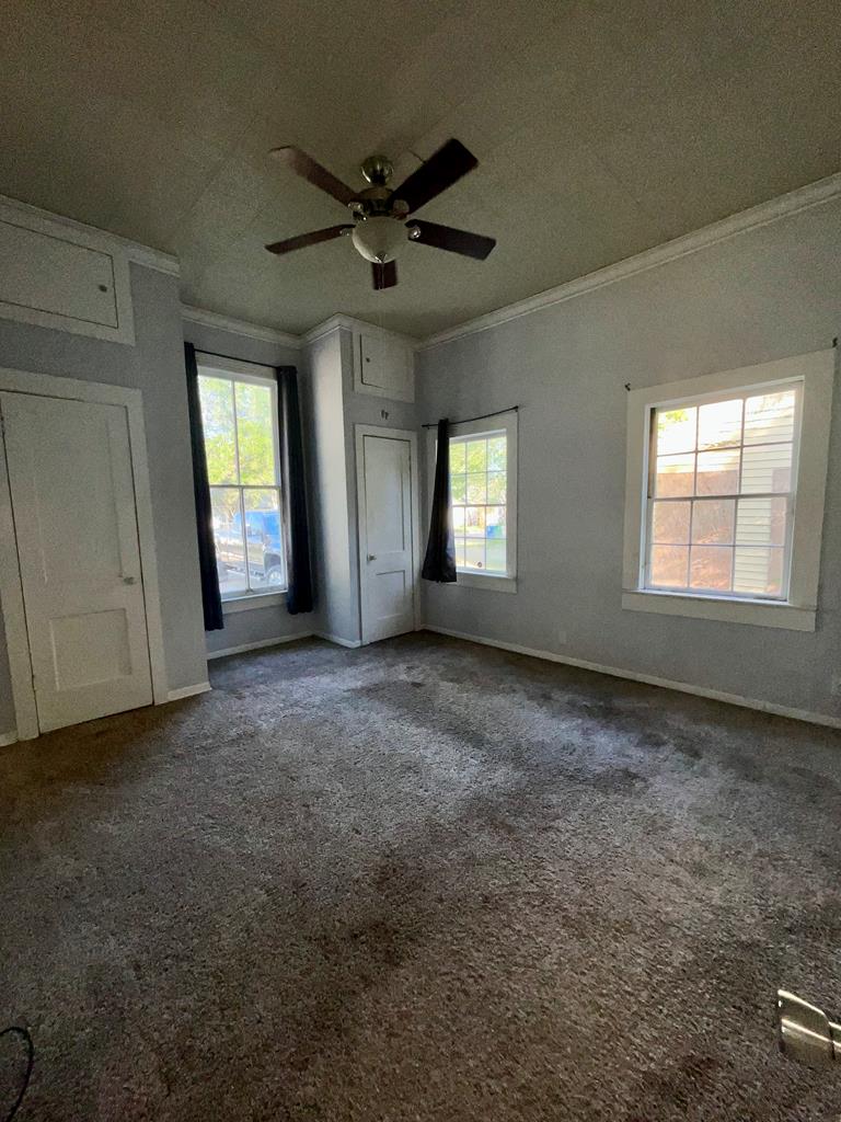 709 Jefferson Property Photo 15