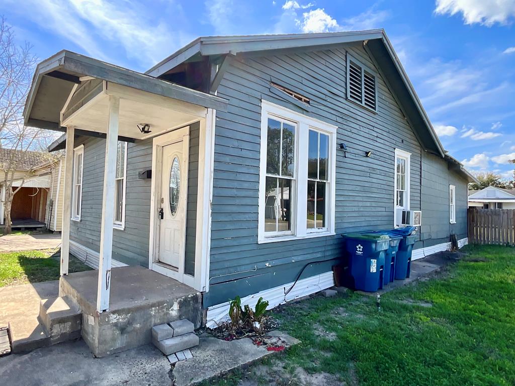 709 Jefferson Property Photo 21