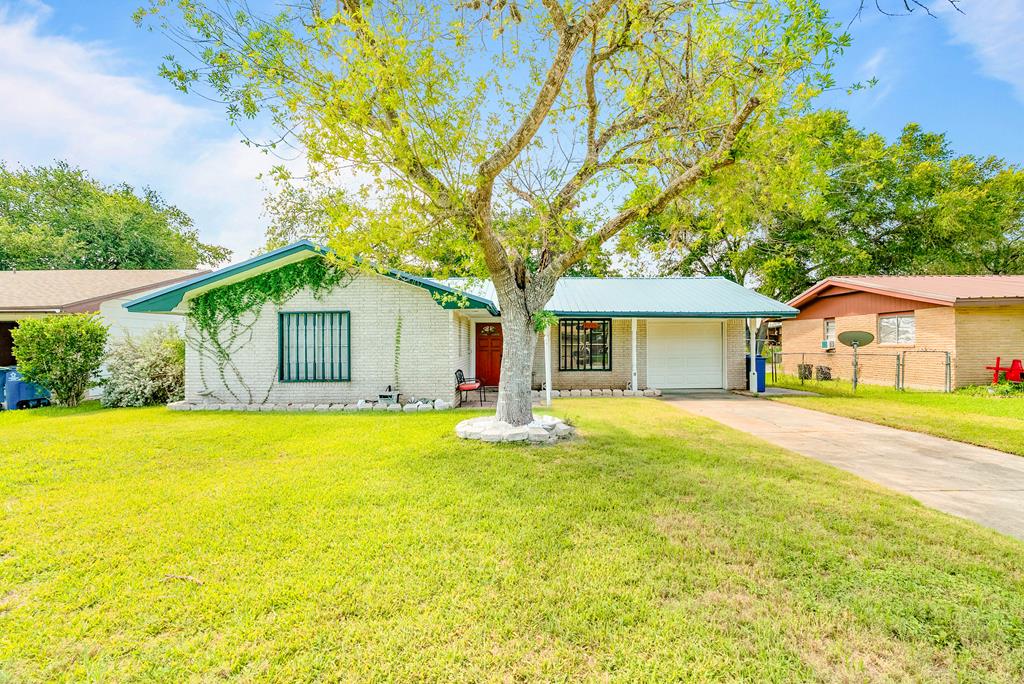 1006 Fannin Property Photo 1