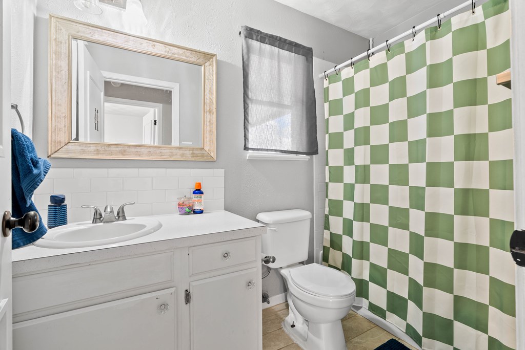 1006 Fannin Property Photo 9