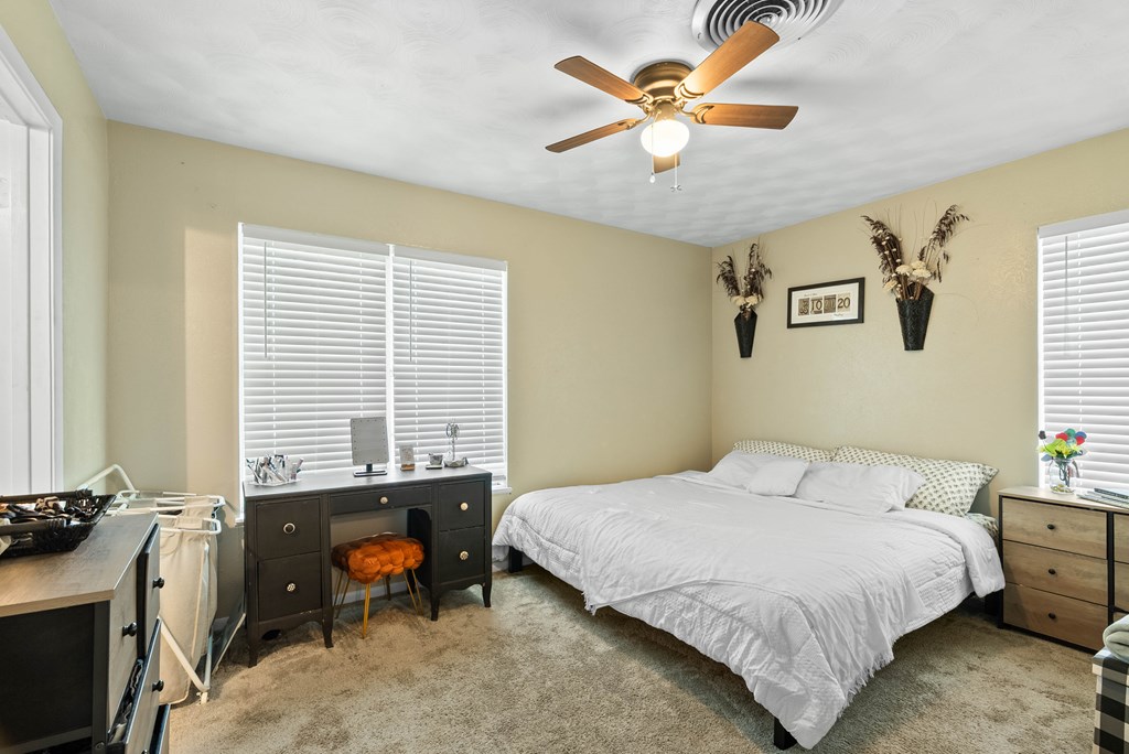 1006 Fannin Property Photo 10