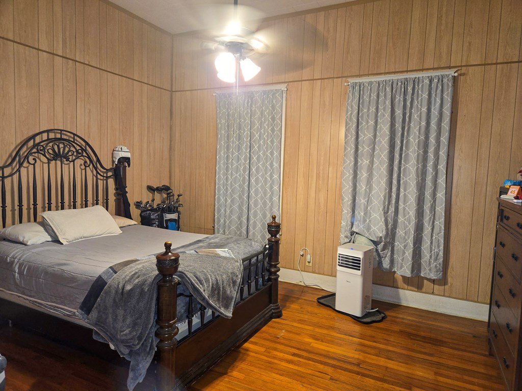 323 Main Property Photo 18