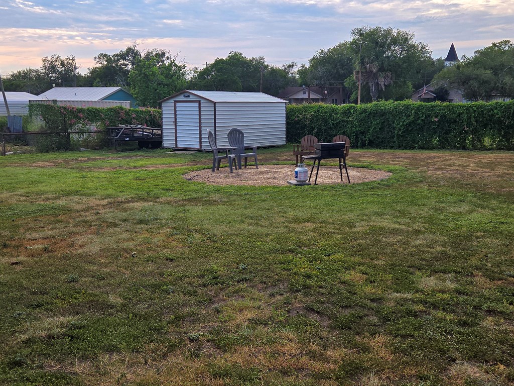 323 Main Property Photo 23