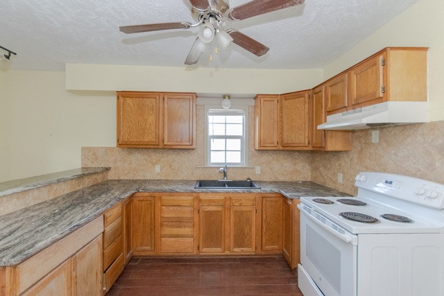 506 Bowie St Property Photo 11