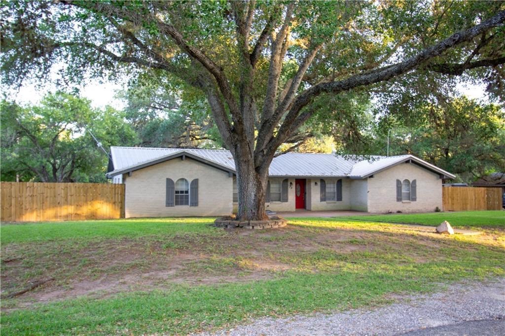 33 Encino Loma Property Photo 2